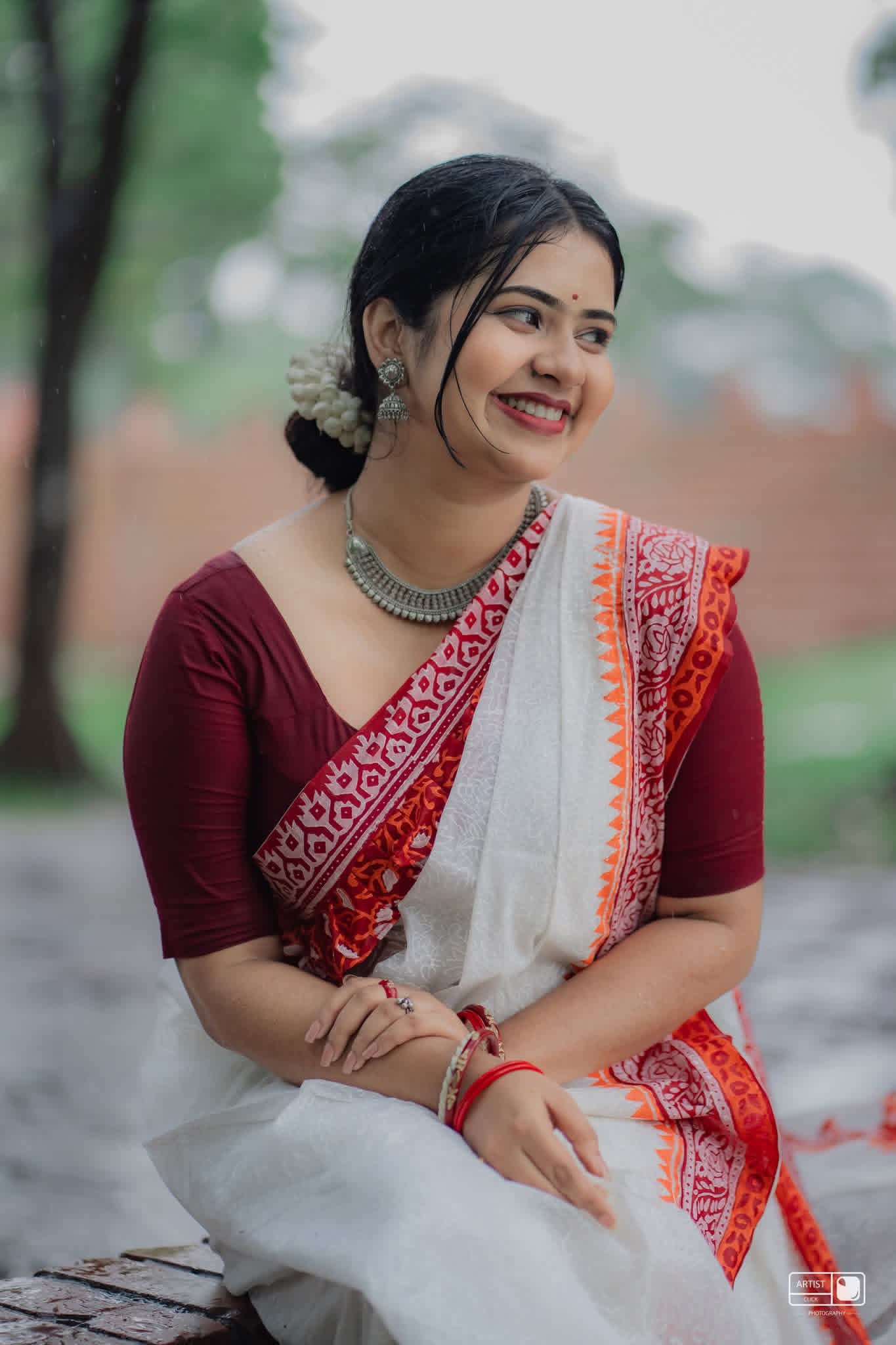 শাড়ি